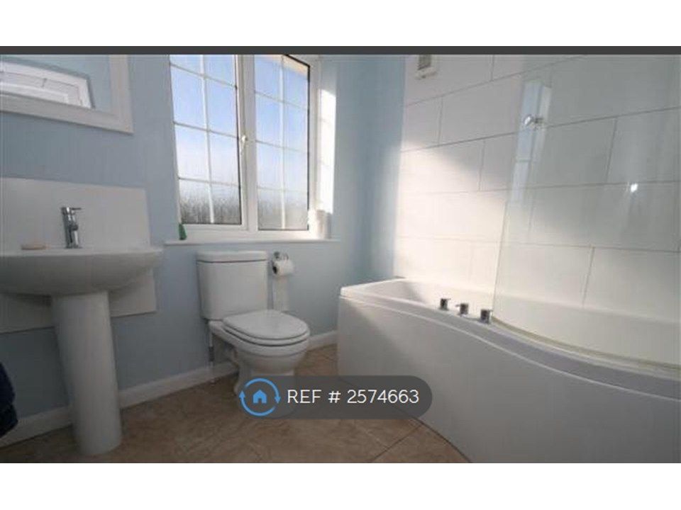 Property photo 3 of 6 Bathroom