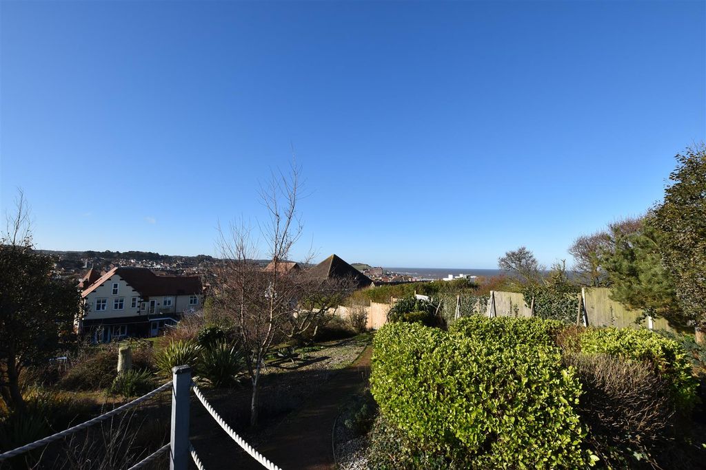 Property photo 2 of 38 Gdn 3.Jpg