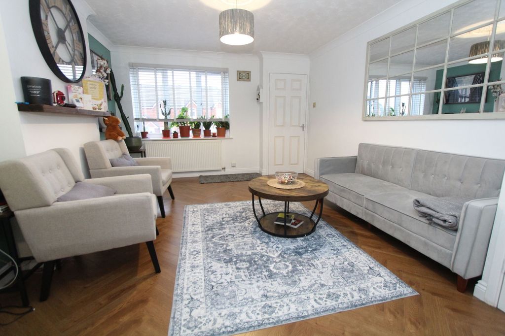 Property photo 3 of 16