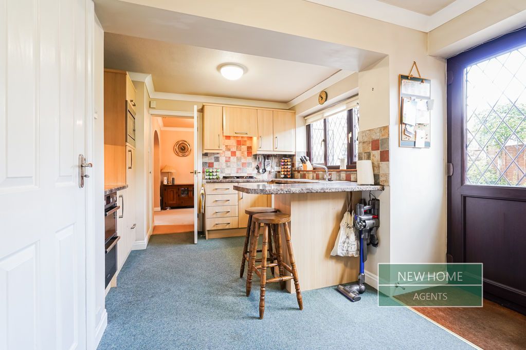 Property photo 3 of 32 Photo 9