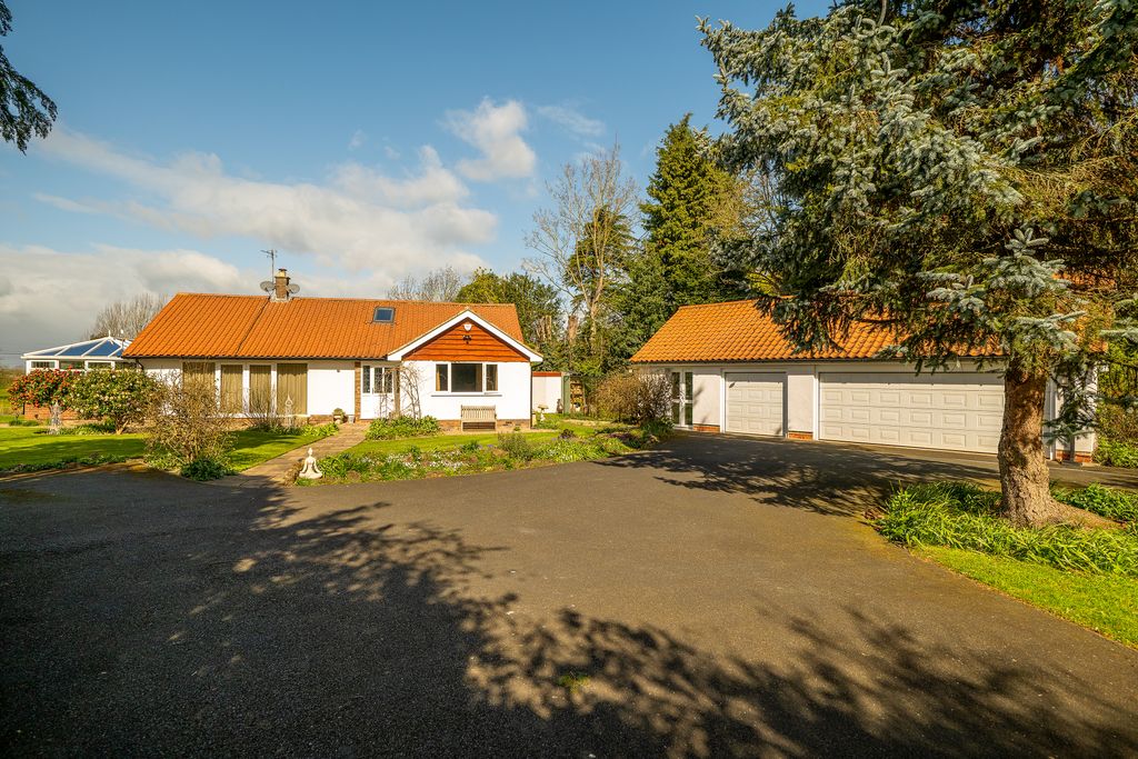 Property photo 1 of 25