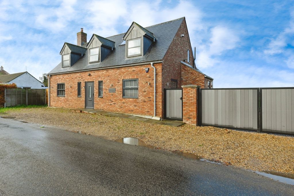 Property photo 1 of 20 Photo