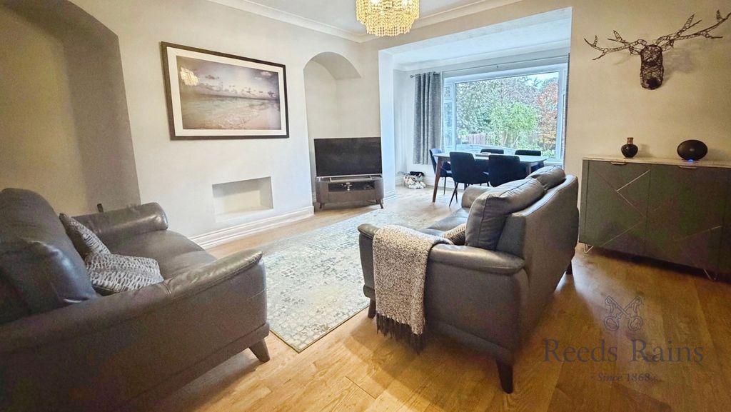 Property photo 3 of 14 Pbox-Img.Jpg