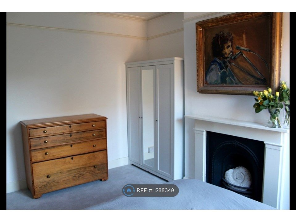 Property photo 3 of 20 Master Bedroom