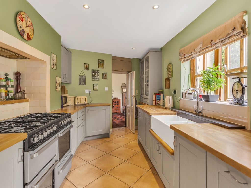Property photo 2 of 16 4Z3B9530