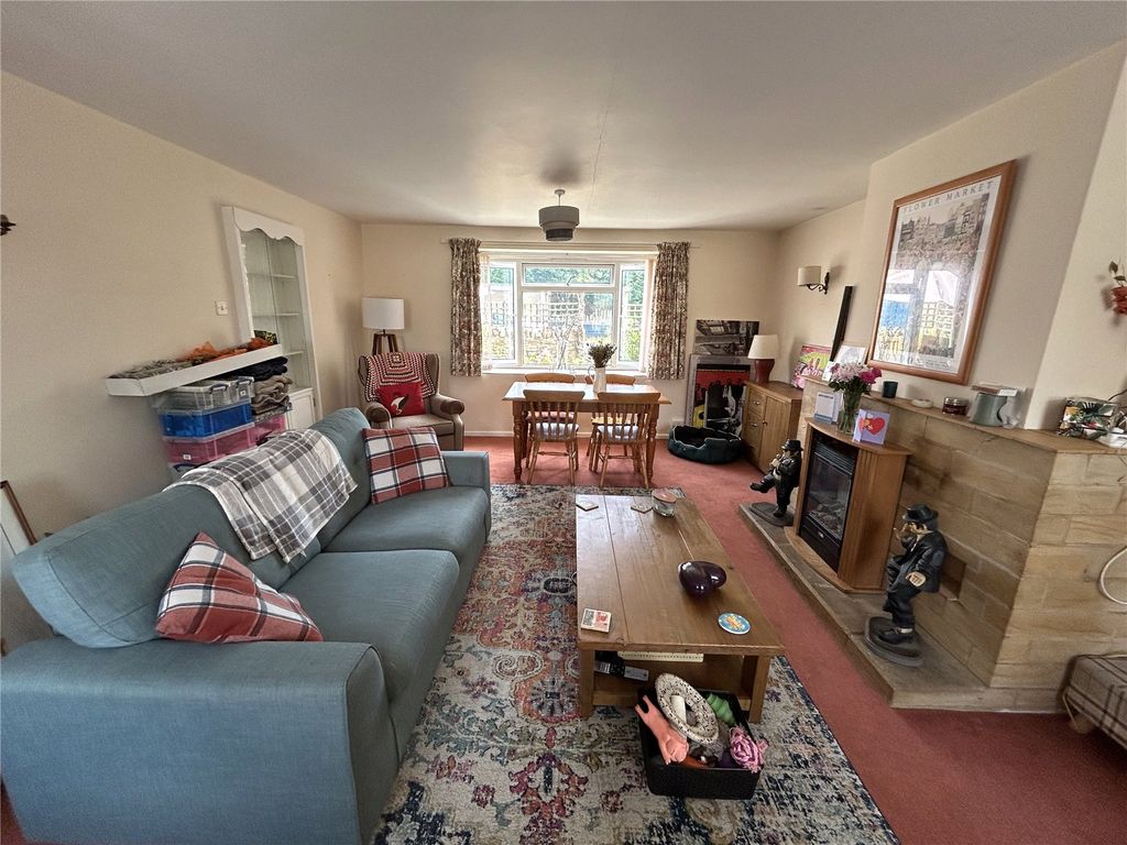 Property photo 3 of 18 Picture No. 30
