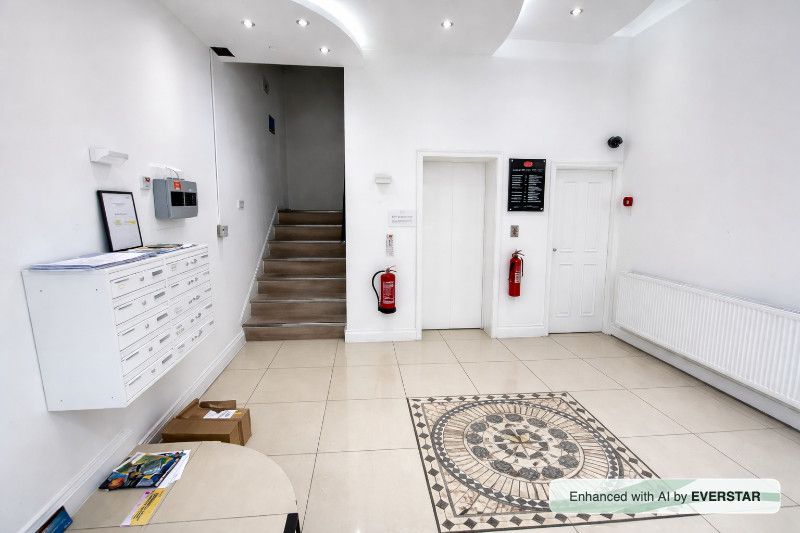 Property photo 3 of 8 Gallery