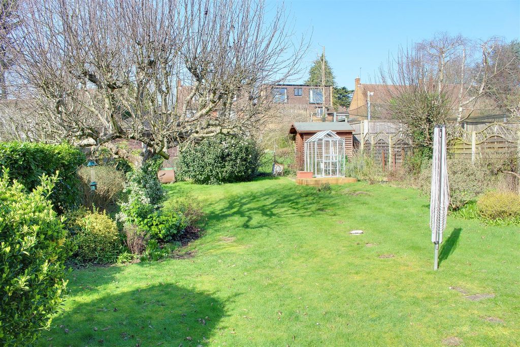 Additional image 18 of 5 bed detached house for saleBluebridge Avenue, Brookmans Park AL9