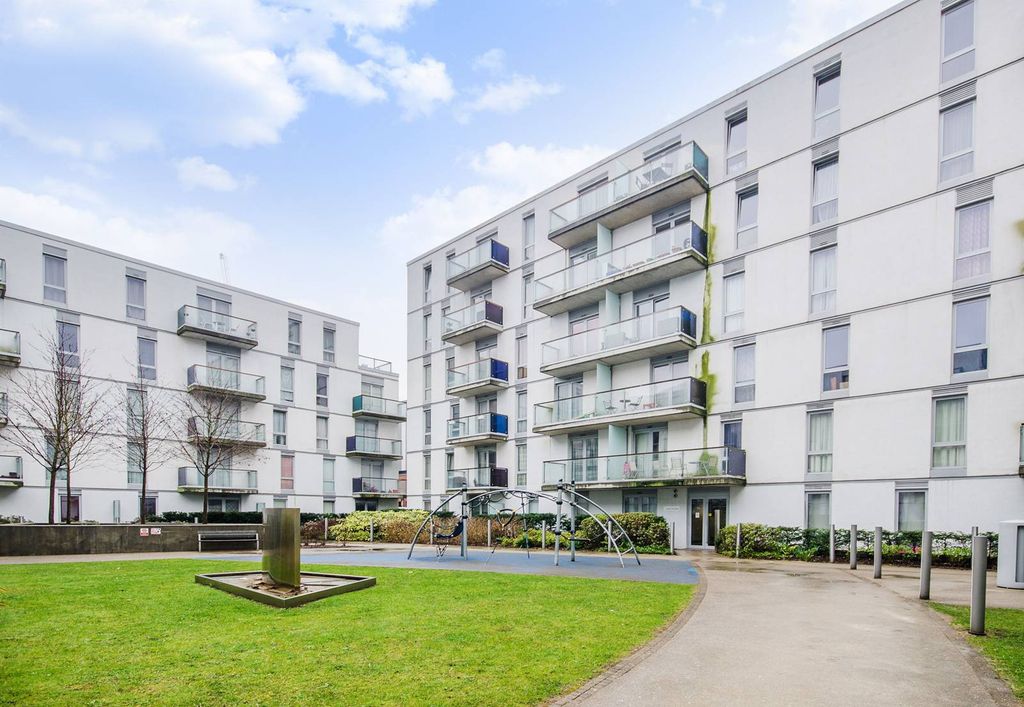 Property photo 1 of 9