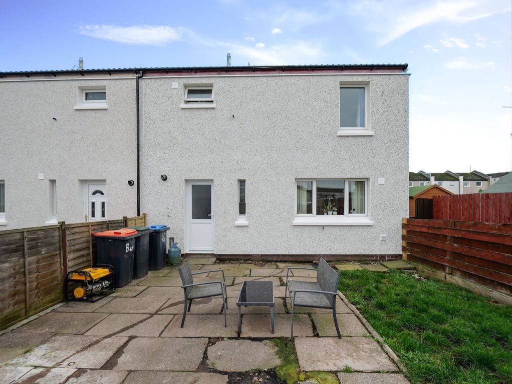 Property photo 1 of 18