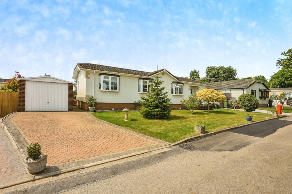 Property photo 1 of 24
