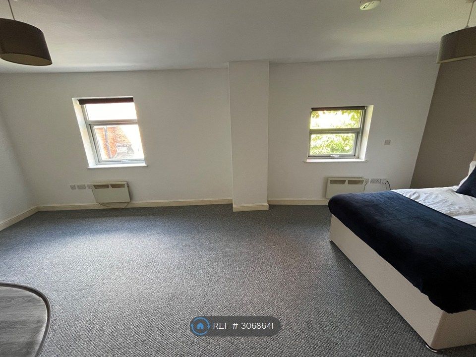 Property photo 2 of 11