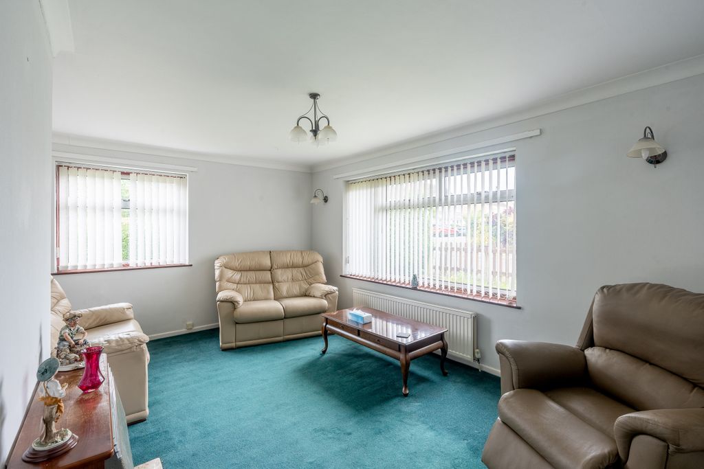 Property photo 2 of 21 3