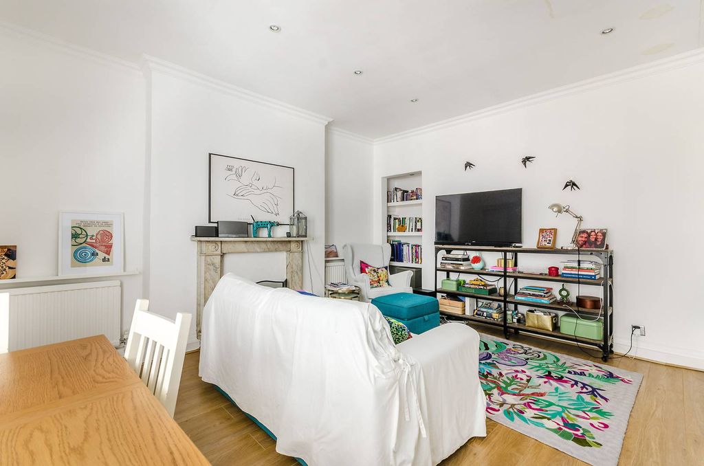 Property photo 2 of 7