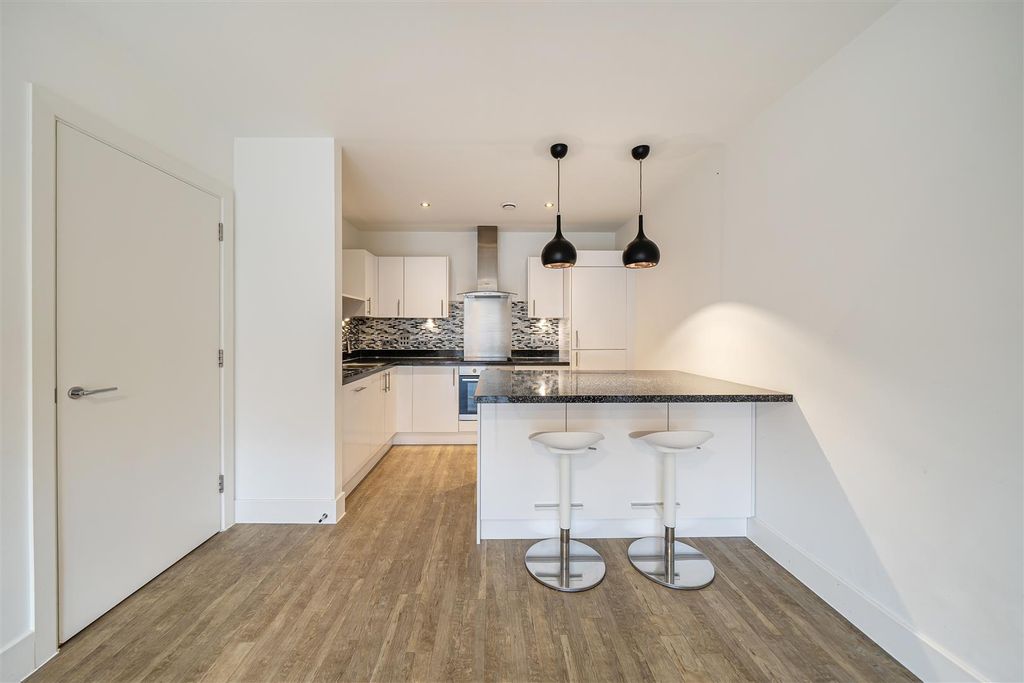 Property photo 3 of 23 1417462-1-6998509E77c13.Jpg