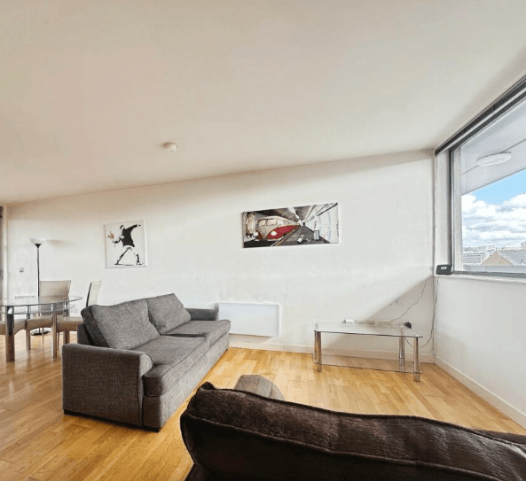 Property photo 2 of 4 Gallery