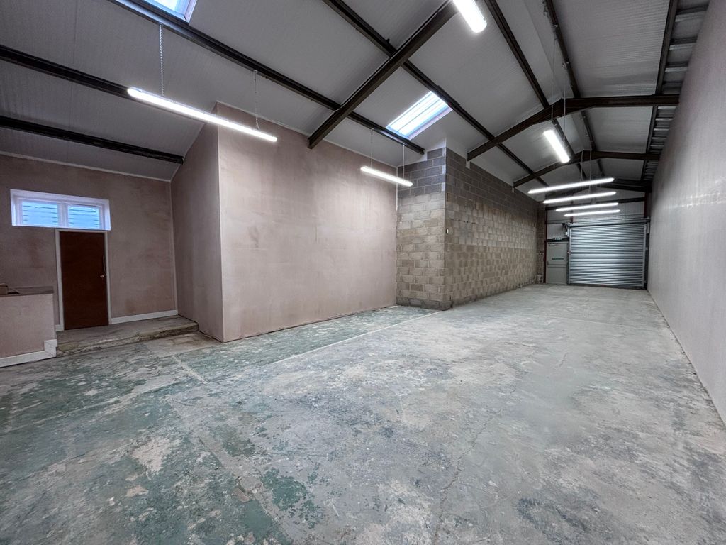 Property photo 1 of 9 Picture No. 08