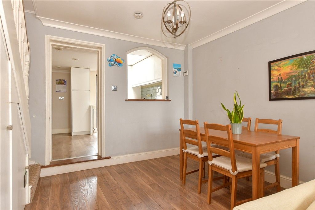 Property photo 3 of 11 Dining Area