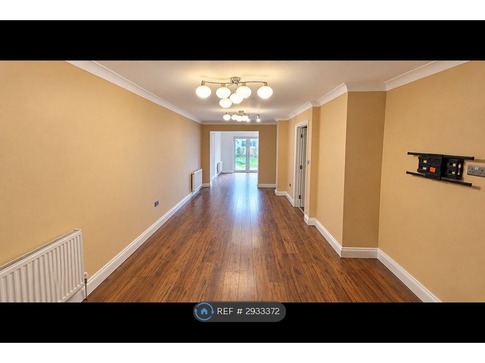 Property photo 2 of 15 Living Room