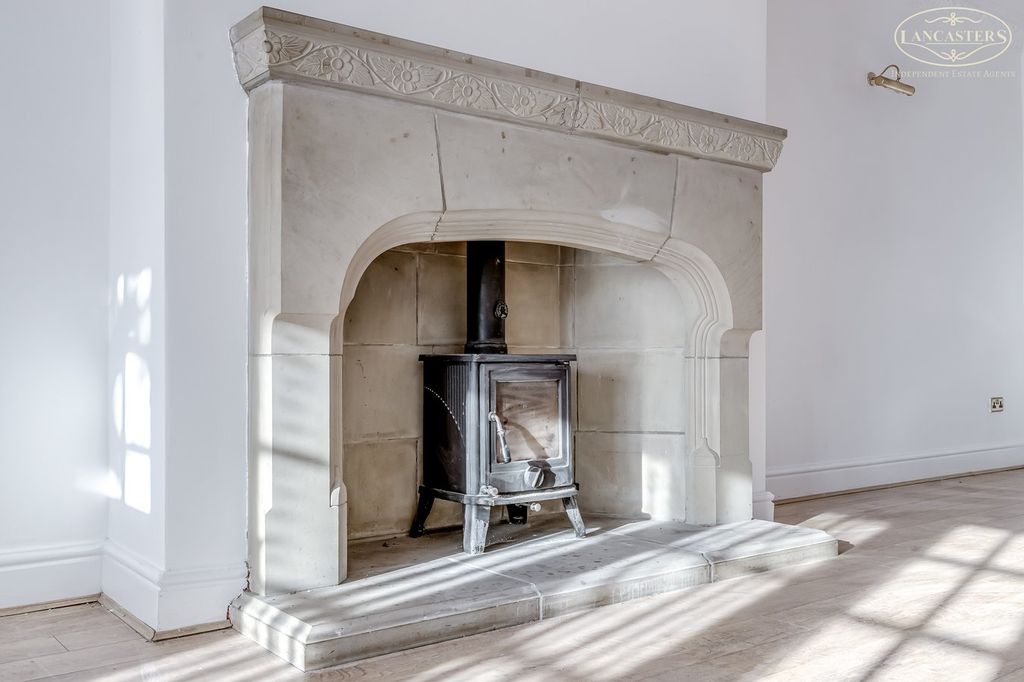 Property photo 3 of 27 Reception Room 1