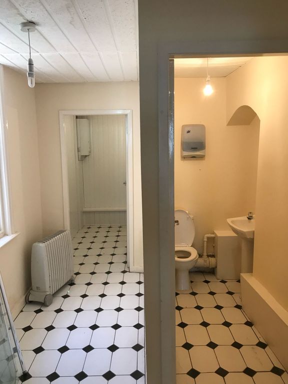 Property photo 3 of 3