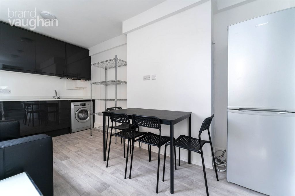 Property photo 3 of 13 Picture No. 36