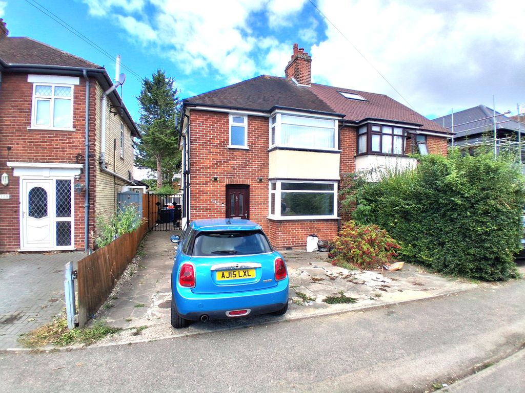 Property photo 1 of 7 Front