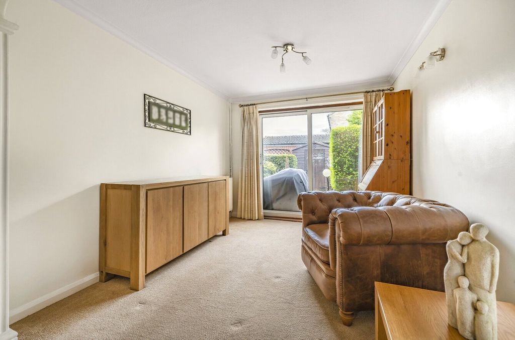 Property photo 3 of 21 Picture No. 11