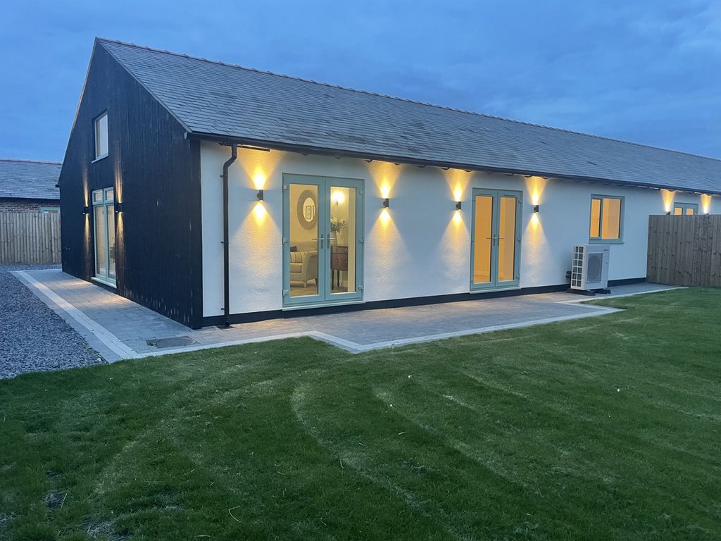 Property photo 2 of 32
