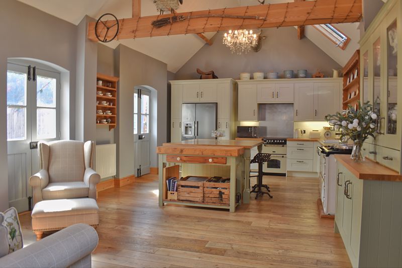 Property photo 3 of 15 Kitchen