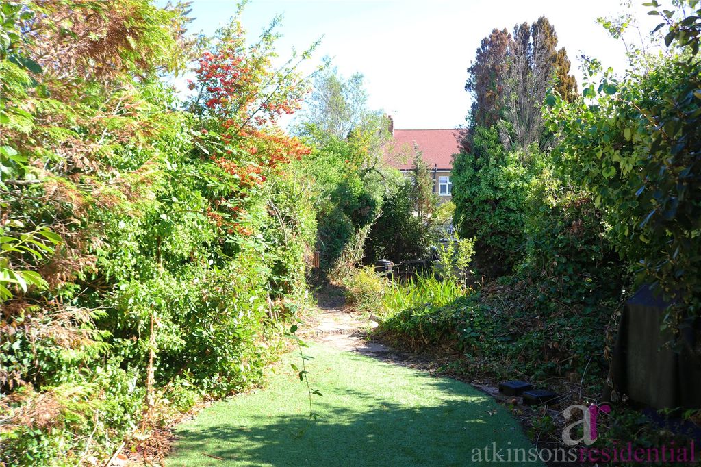 Property photo 3 of 22 Picture No. 30