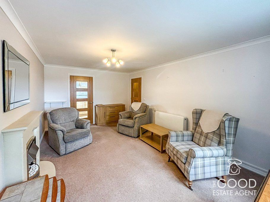 Property photo 3 of 12