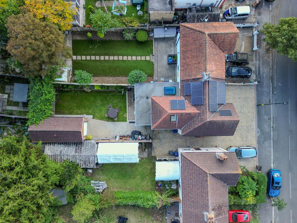 Additional image 18 of 5 bed semi-detached house for saleCostons Avenue, Greenford UB6
