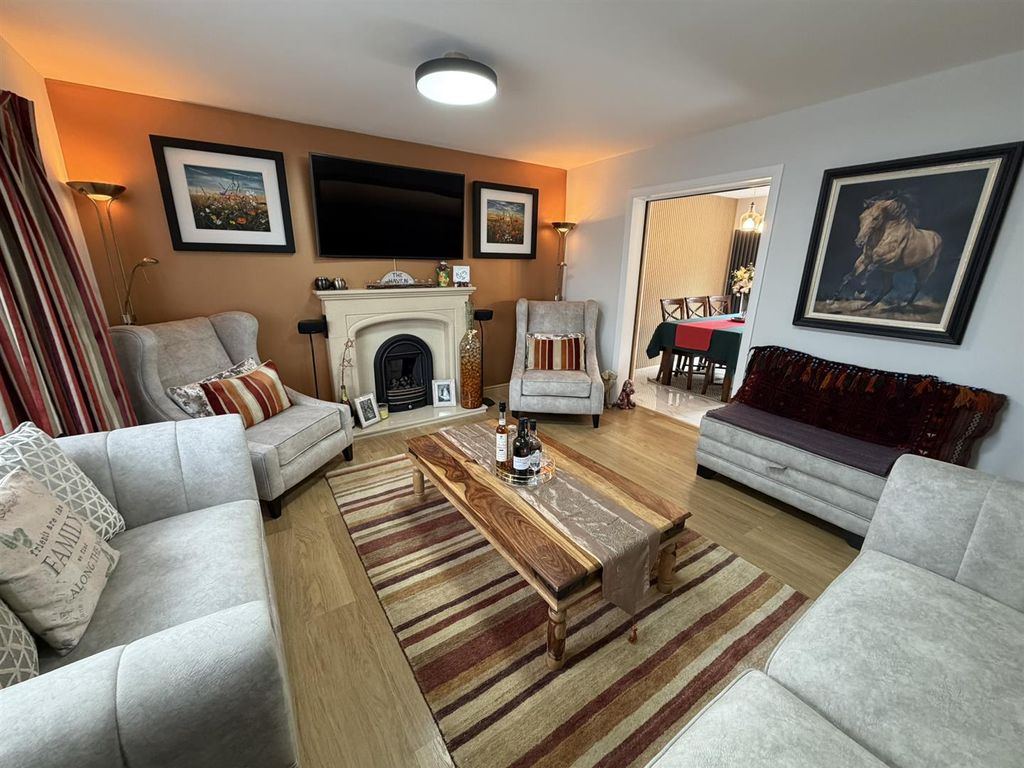 Additional image 4 of 4 bed property for saleShackleton Drive, Daventry NN11