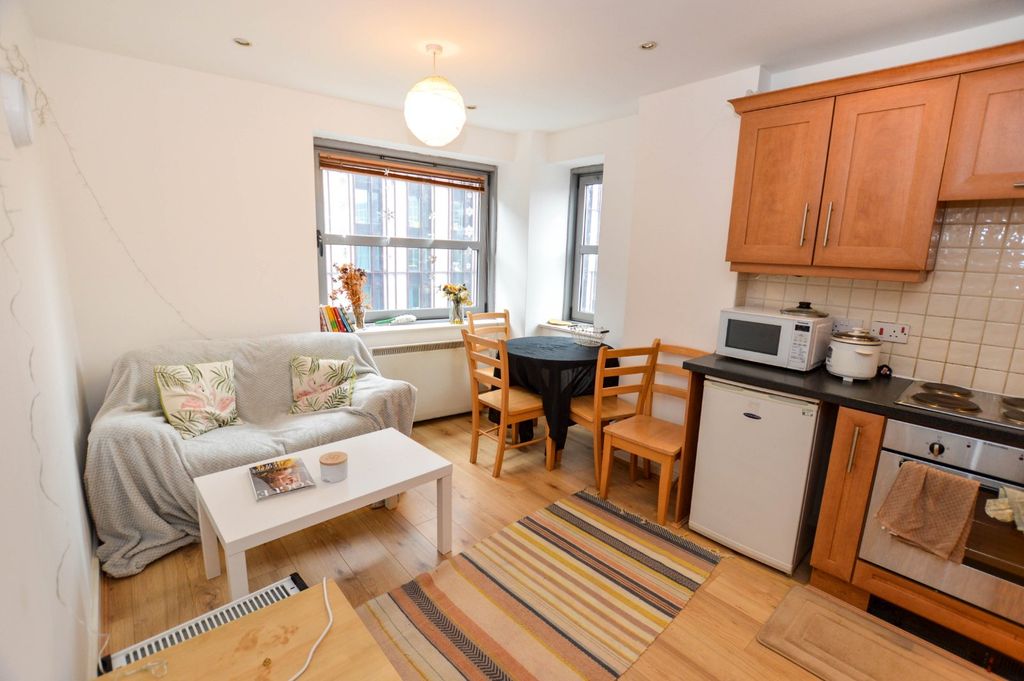 Property photo 2 of 11 Picture No. 02