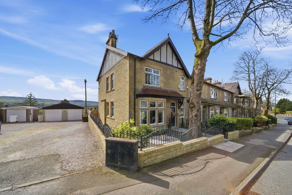 Property photo 1 of 55