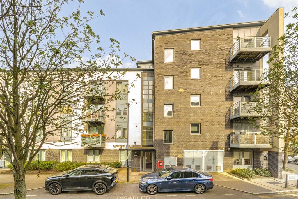 Property photo 1 of 6