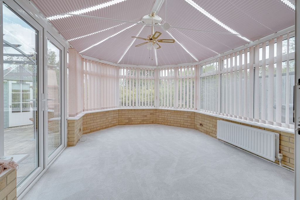 Property photo 3 of 24