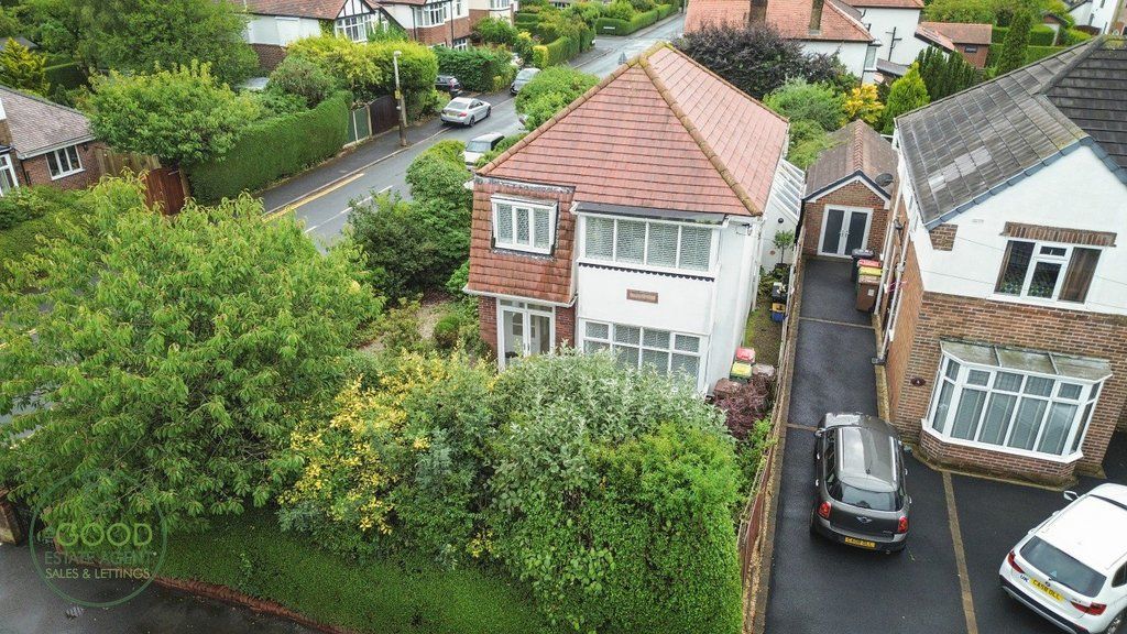 Property photo 2 of 34