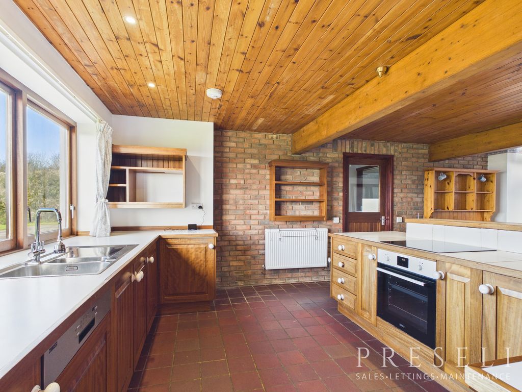 Additional image 6 of 3 bed detached house to rentSt. Davids Road, Haverfordwest SA62