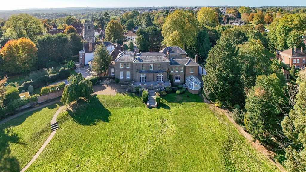 Additional image 15 of 9 bed detached house to rentHadley Green Road, Hadley Wood, Barnet EN5