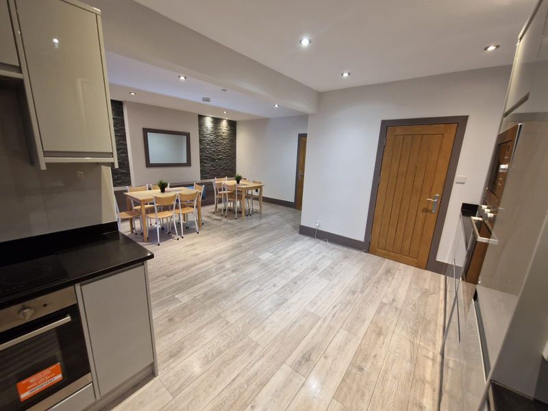 Property photo 2 of 7 Photo 14