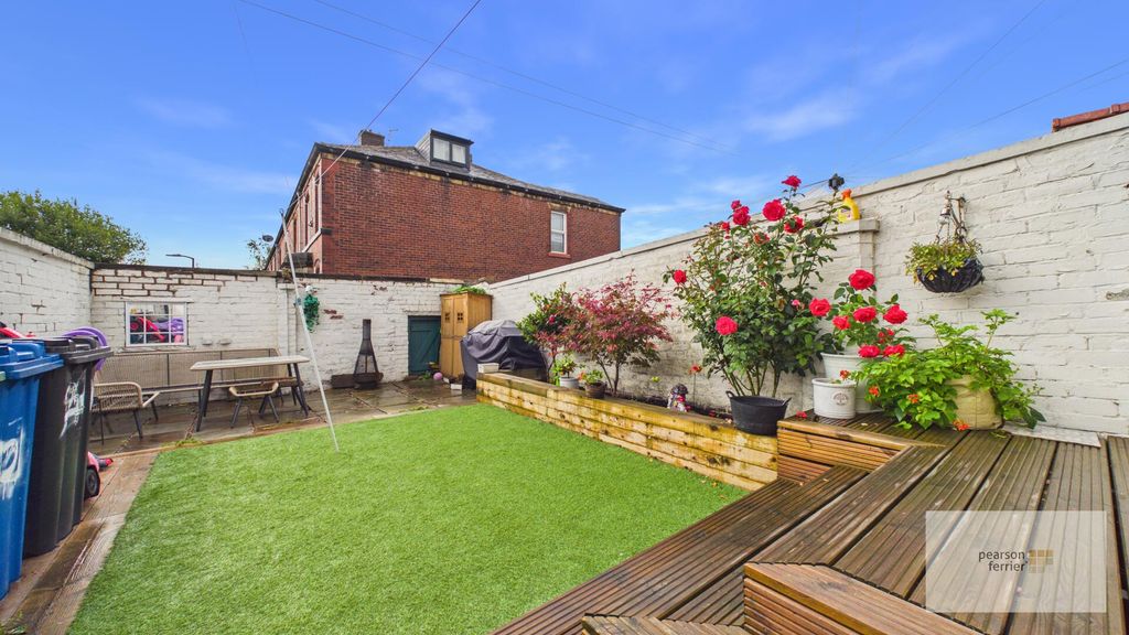 Property photo 2 of 21 Rear Garden