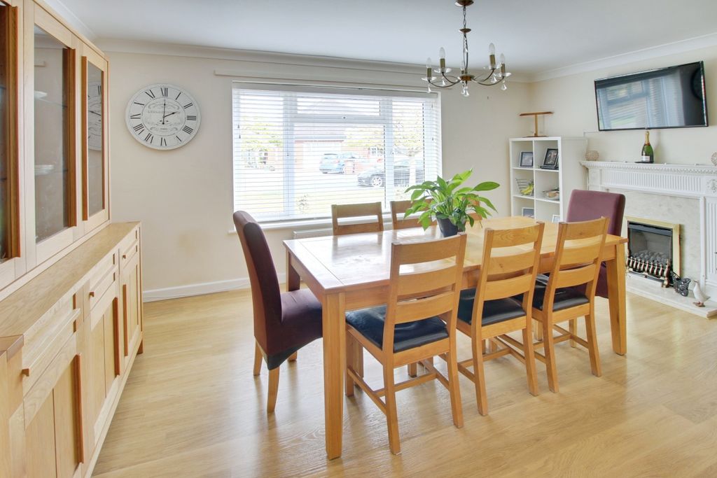 Additional image 7 of 6 bed detached bungalow for saleChandlers Way, March PE15