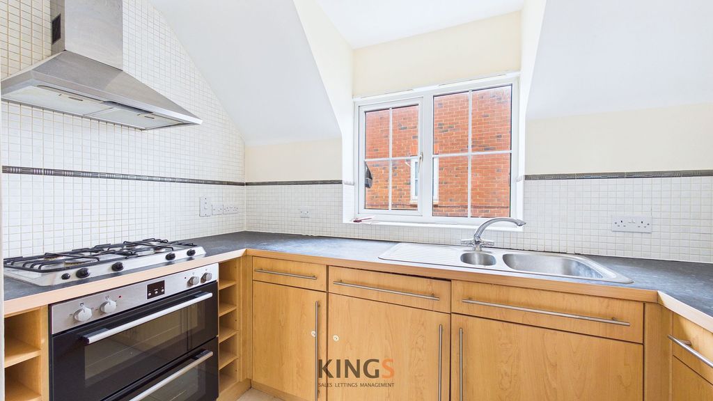 Property photo 3 of 13 Kitchen