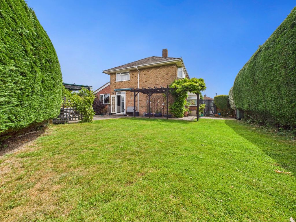 Property photo 1 of 33