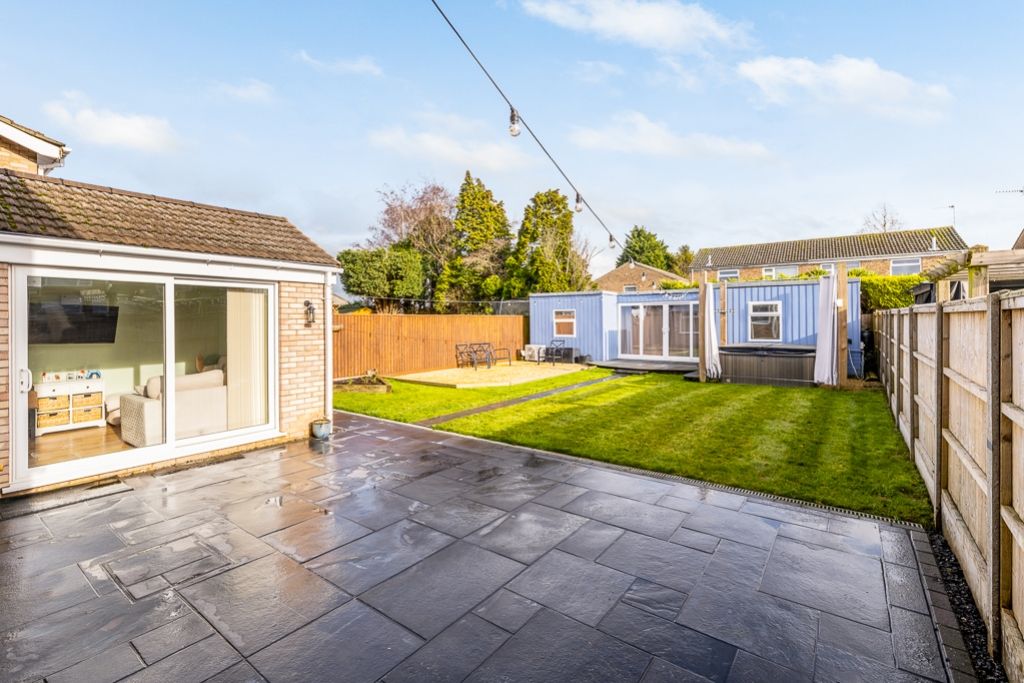 Property photo 3 of 28 28 Cavendish Drive (Boston)-10