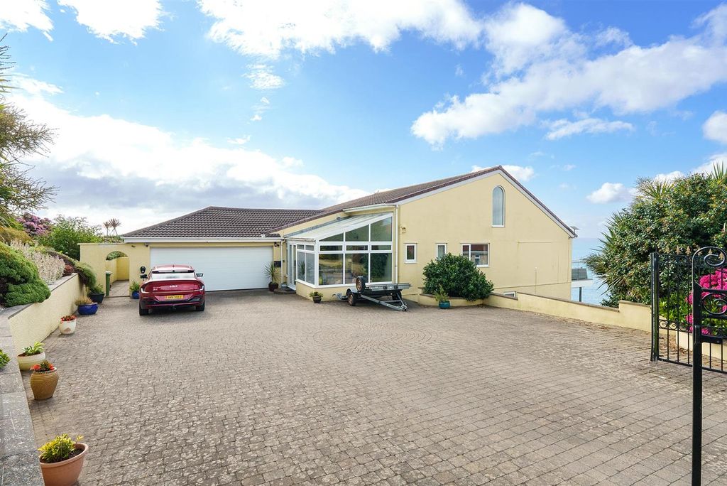 Property photo 2 of 55 6-Lag-Birragh-Drive-1.Jpg