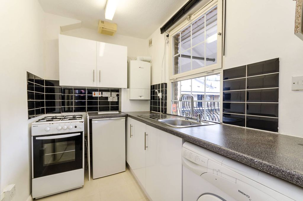 Property photo 1 of 4