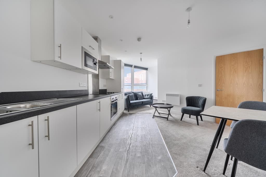 Property photo 2 of 12 Kitchen